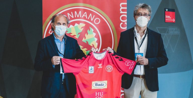 Bada Huesca presenta sus nuevas equipaciones para la temporada 2021/2022