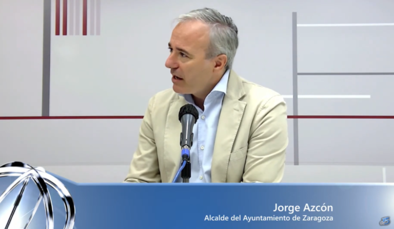 Jorge Azcón, en La Tertulia: «Mejor que los políticos saquemos nuestras manos del Real Zaragoza»