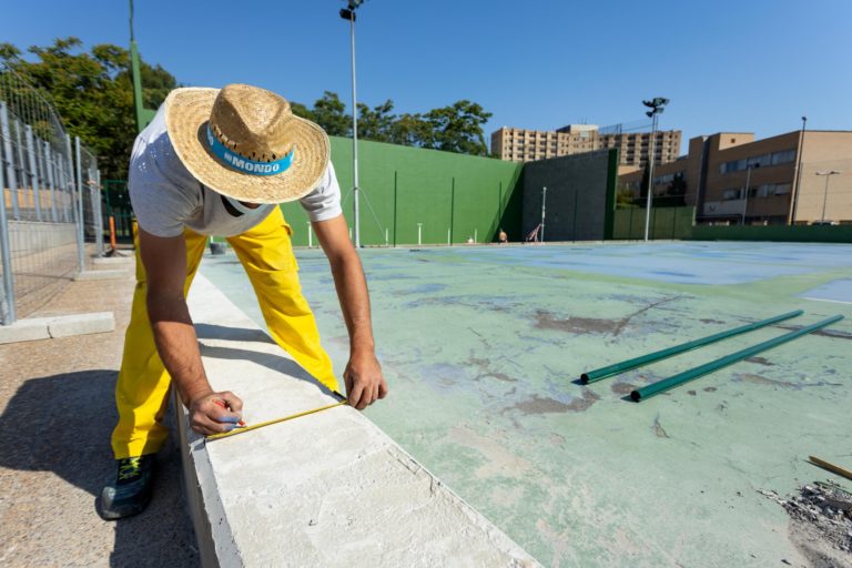 El CDM Gran Vía estrenará en julio dos nuevas pistas de tenis de césped artificial