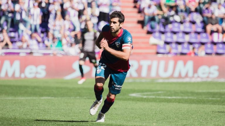 Lluís Sastre regresa a su casa para aportar experiencia al filial de la SD Huesca