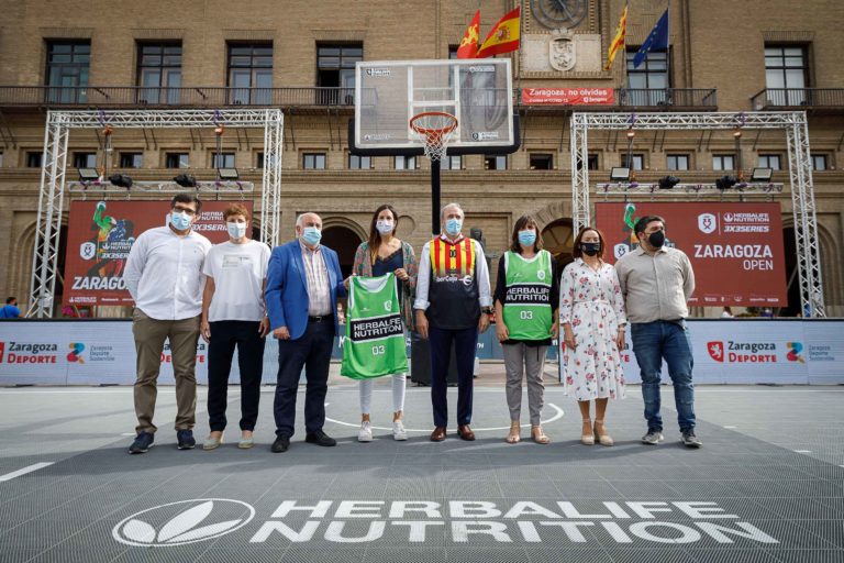 Zaragoza convierte la plaza del Pilar en sede del torneo de basket Herbalife 3×3 Series FEB