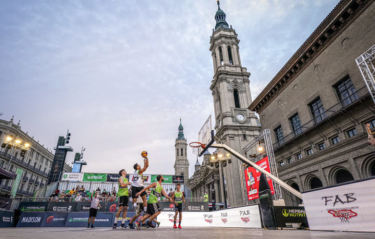 Éxito absoluto del Torneo 3×3 realizado en la Plaza del Pilar