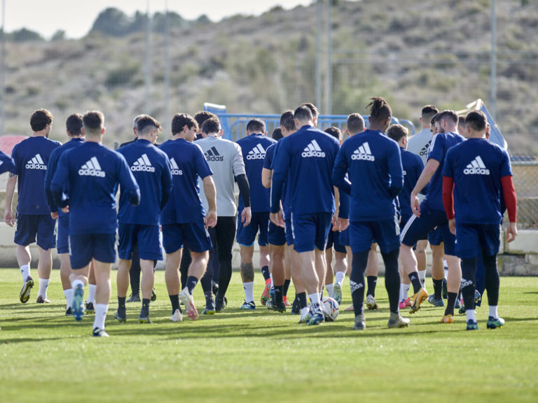 Un jugador del Real Zaragoza da negativo en una segunda PCR tras dar positivo en el día de ayer