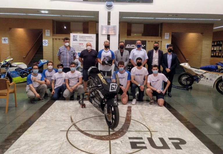 La EUPLA presenta la moto eléctrica diseñadas por sus alumnos para participar en la competición universitaria internacional “Motostudent”