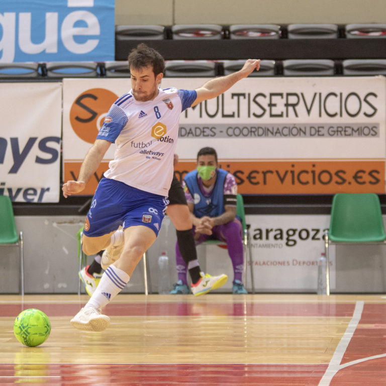 Richi Felipe continuará en el Fútbol Emotion Zaragoza la próxima temporada