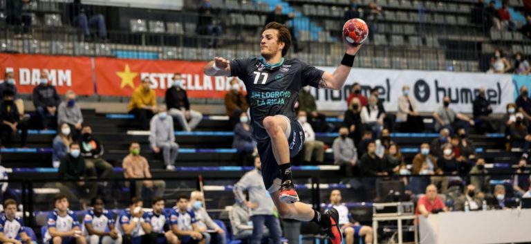 Bada Huesca cierra su equipo con el fichaje de Rudolph Hackbarth