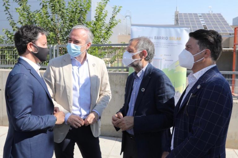 Arranca en el Actur la instalación del primer Barrio Solar de España