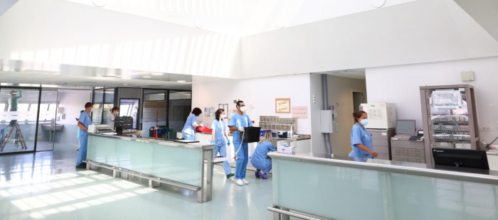 La Unidad de Cuidados Intensivos del Royo Villanova renueva sus instalaciones