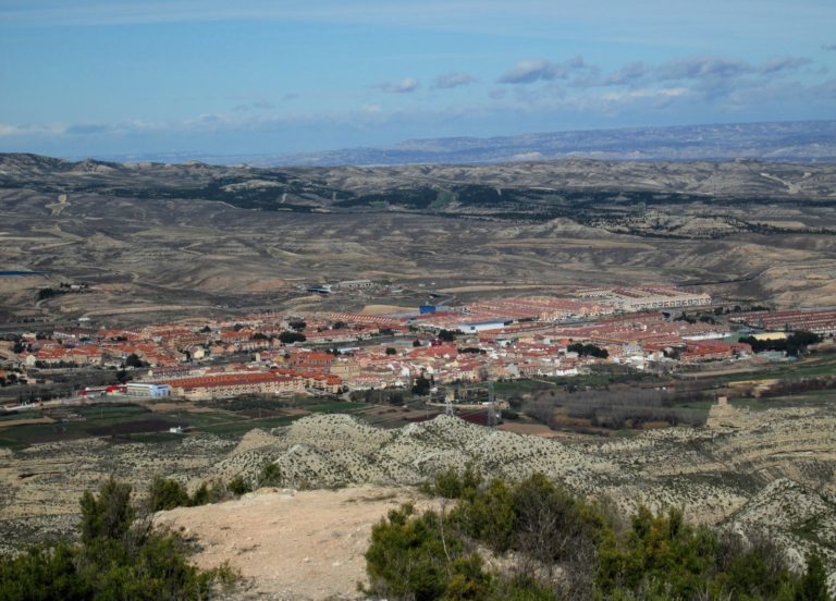 La Guardia Civil auxilia a una senderista en las proximidades de María de Huerva