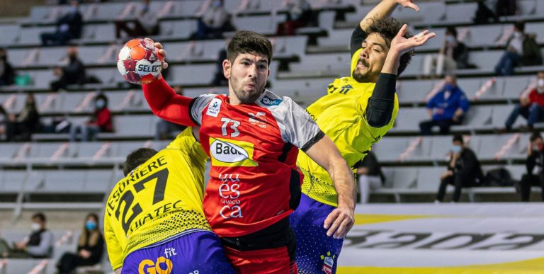 Joao Pinto renueva con Bada Huesca por una temporada más