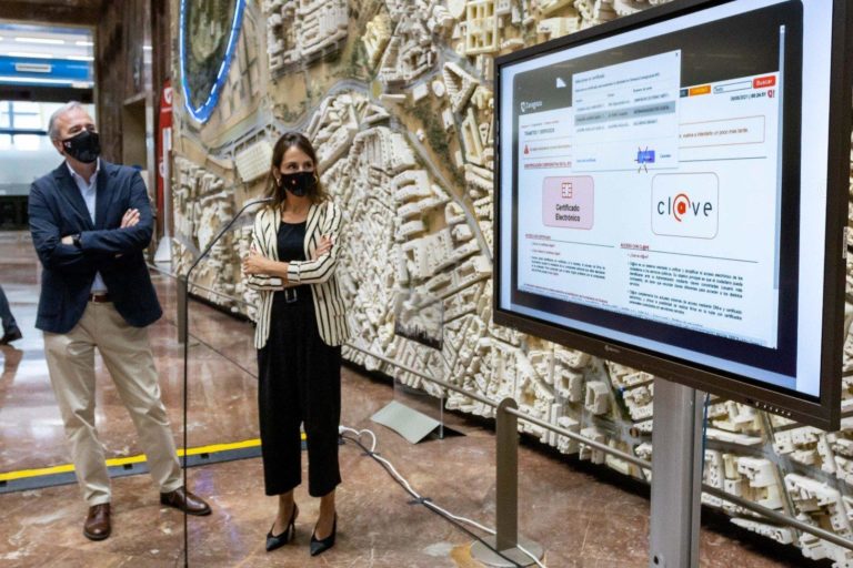 Los ciudadanos de Zaragoza ya pueden obtener volantes y certificados de empadronamiento de forma digital