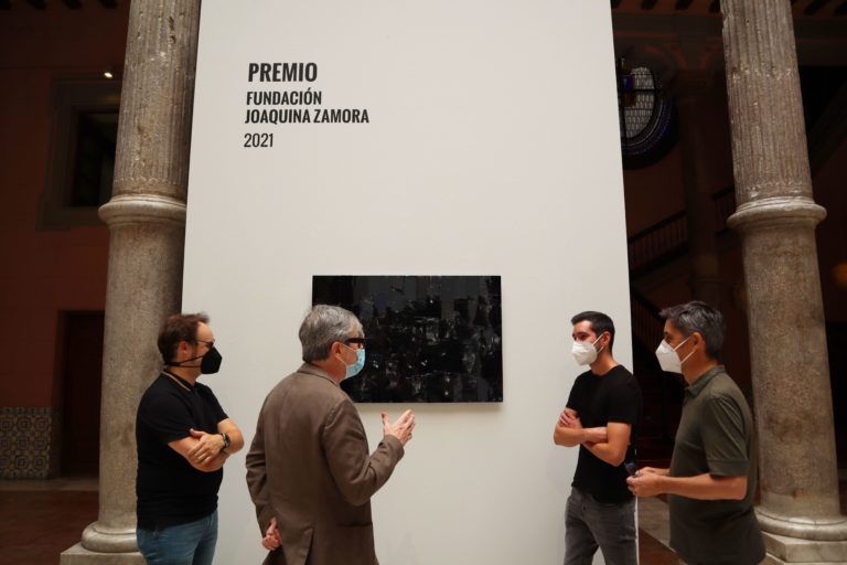La Diputación de Zaragoza concede el V premio de arte Joaquina Zamora al artista Jorge Isla por su obra ‘Le Reflet IX’