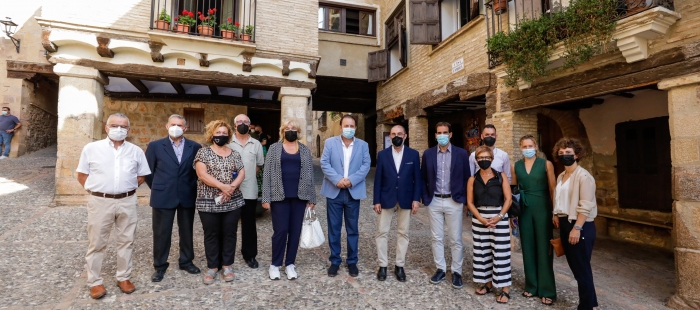 Lambán señala el patrimonio y la naturaleza como “factores de riqueza favorables” para Aragón