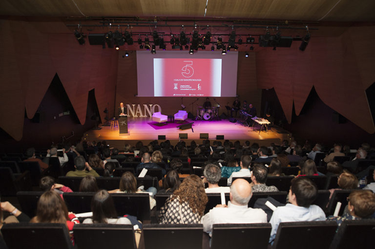 La Cátedra SAMCA de Nanotecnología de la Universidad de Zaragoza celebra la II Gala de la Nanotecnología