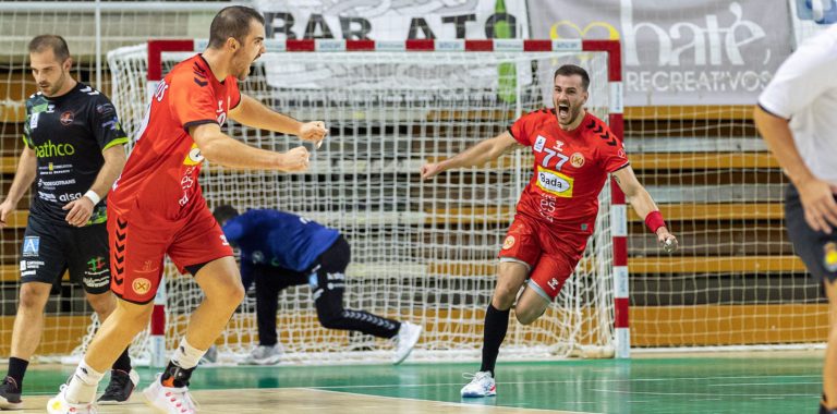 Estreno inmejorable en casa para Bada Huesca en la Liga Asobal (28-25)