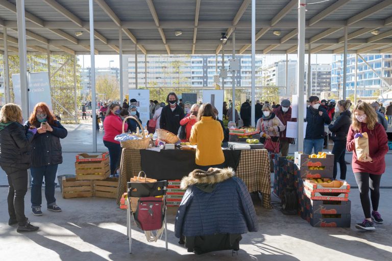 El Mercado de Parque Venecia recupera la actividad este sábado con los productores agroalimentarios
