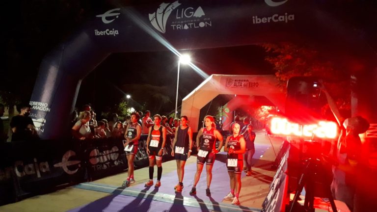 Alberto Sábado y Ascensión Gutierrez vencen en el IV Duatlón Nocturno de Sobradiel