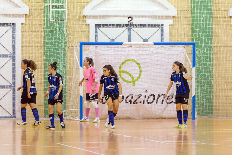 Bodegas Sommos InterSala realiza su primera salida de la temporada ante el CN Caldes Bodegas Sommos InterSala realiza su primera salida de la temporada ante el CN Caldes