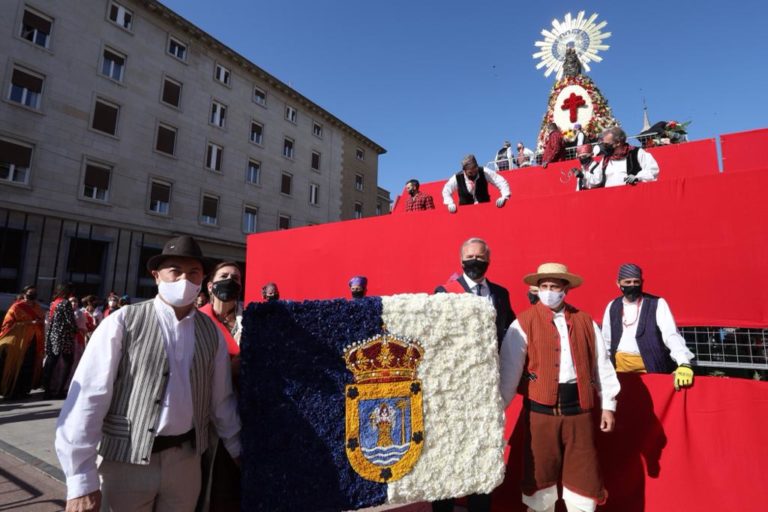 Zaragoza, solidaria con La Palma, a los pies de la Virgen del Pilar