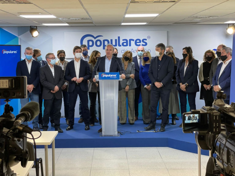 Jorge Azcón presenta su candidatura oficial para presidir el PP en Aragón