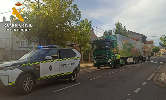 La Guardia Civil investiga a 10 conductores y denuncia a otros 87 por consumo de alcohol en el puente  de Todos los Santos