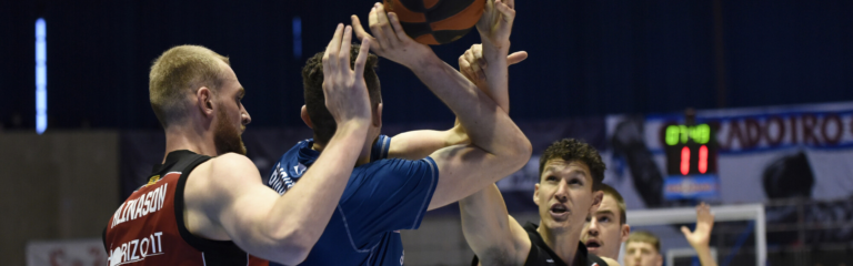 Casademont Zaragoza no puede con Obradoiro y encadena su segunda derrota consecutiva (87-82)