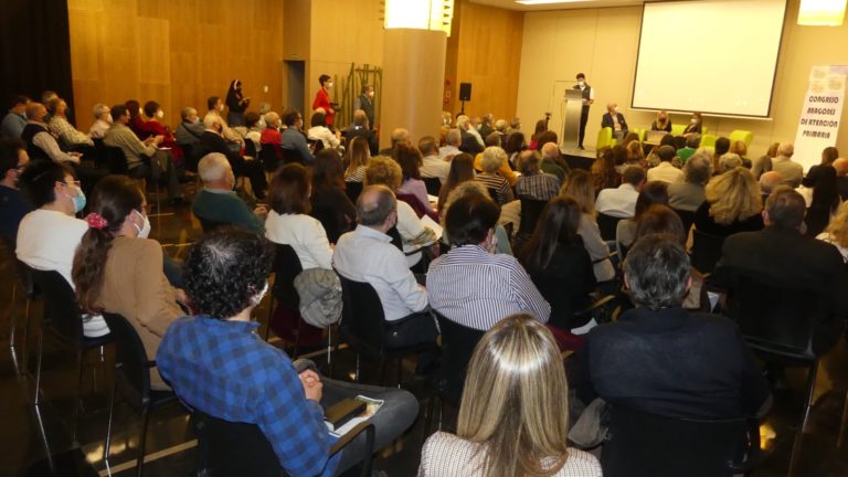 Los médicos de atención primaria  “esperan respuesta” a los graves problemas de la especialidad