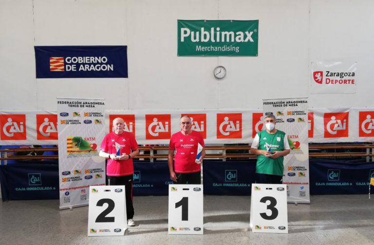 Publimax CAI Santiago arrasa en el campeonato de Aragón individual de tenis de mesa