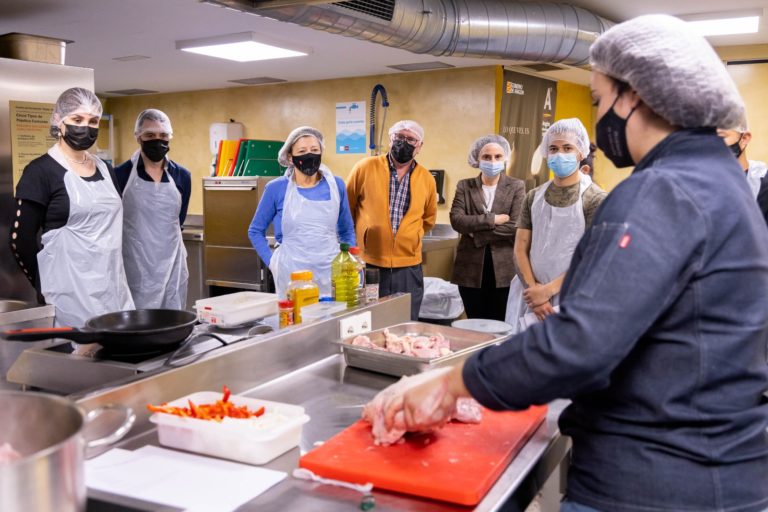Profesionales de la hostelería aprenden claves para reducir el desperdicio alimentario