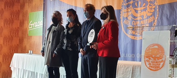 El Departamento de Sanidad y el centro de salud de la Jota premiados por el Colegio Oficial de Farmaceúticos