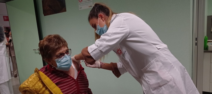 Comienza vacunación frente a la gripe y de la dosis de refuerzo de COVID para mayores de 70