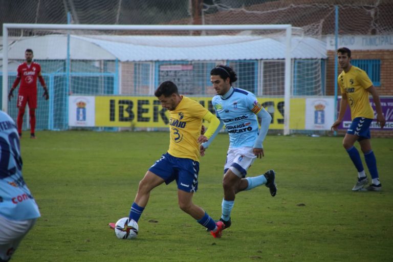 Reparto de puntos en el municipal Piedrabuena