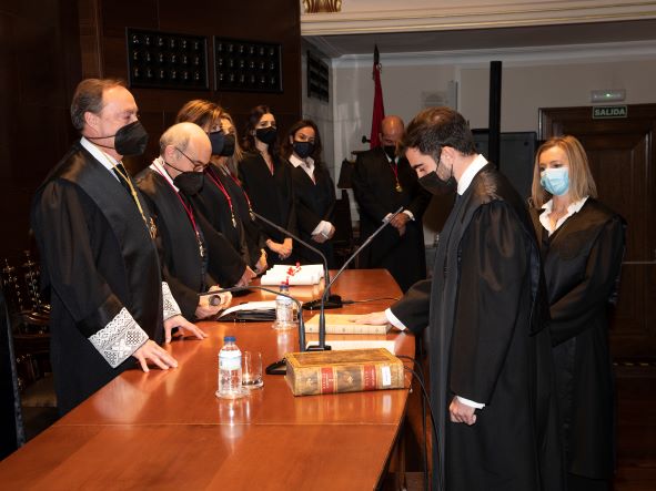 El Colegio de Abogados acoge la jura o promesa de 40 nuevos colegiados