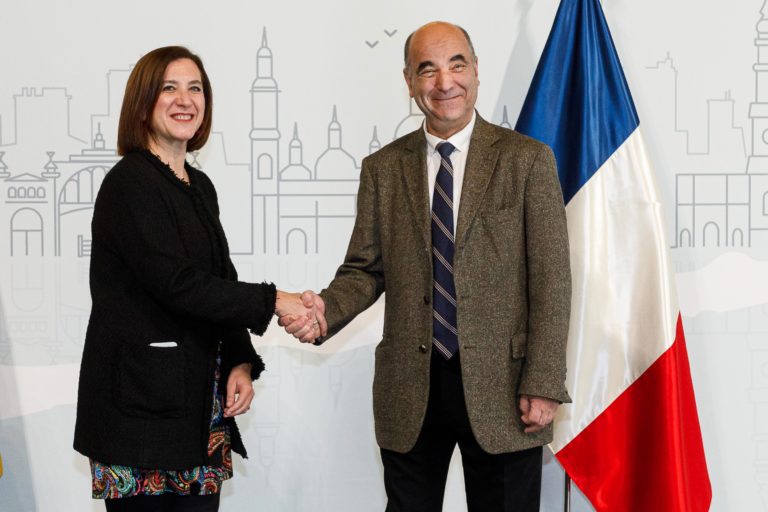 La delegación francesa de Pau visita Zaragoza para avanzar en la cooperación cultural y económica entre ambas ciudades