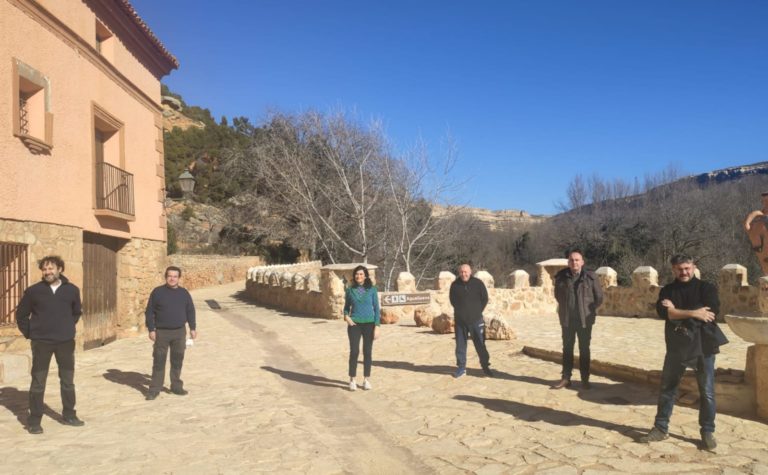 Isabel Lasobras reivindica en Campo de Daroca la economía local y los productos de cercanía como  herramienta para revitalizar el medio rural