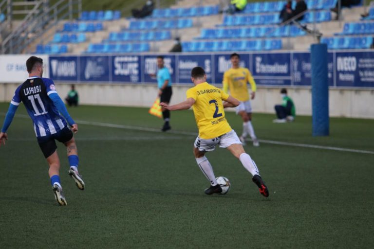 El CD Ebro consigue rescatar un punto en Badalona (1-1)