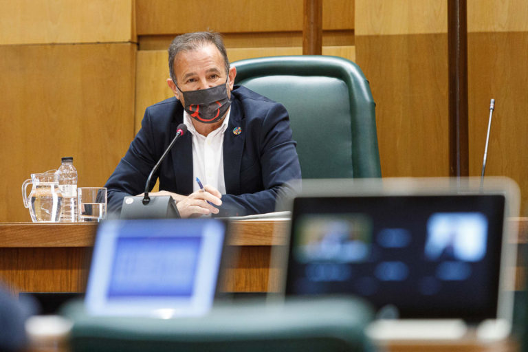 Zaragoza vuelve a reforzar sus políticas sociales en los Presupuestos de 2022 con aumento de un 2,3% más que el año pasado