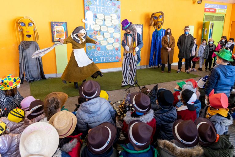 El Conde de Salchichón y Doña Cuaresma animan a participar y disfrutar del regreso del Carnaval a las calles de Zaragoza