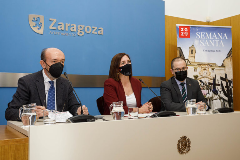La Cofradía de Nuestra Señora de la Piedad y del Santo Sepulcro protagoniza el cartel anunciador de la Semana Santa de Zaragoza 2022