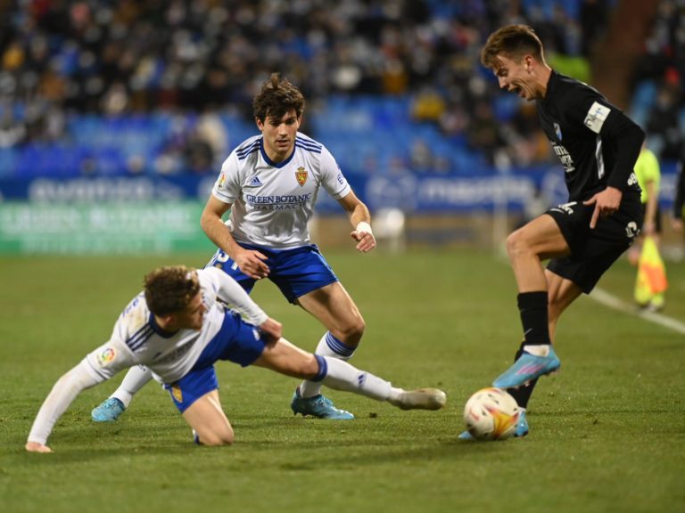 Cuarto empate consecutivo de un Real Zaragoza que solo suma dos victorias en La Romareda (1-1)