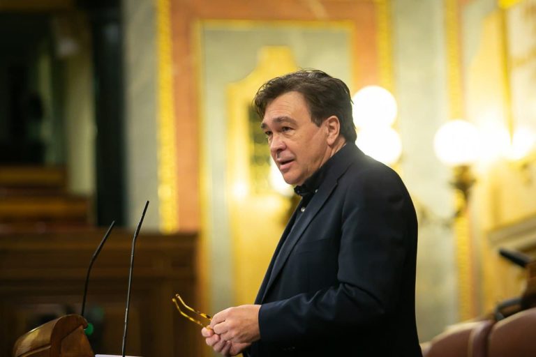 Guitarte denuncia la contradicción del Gobierno al pregonar políticas de cohesión territorial y no cumplirlas