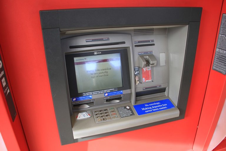 Podemos propone que los cajeros automáticos también lleguen a Arcosur