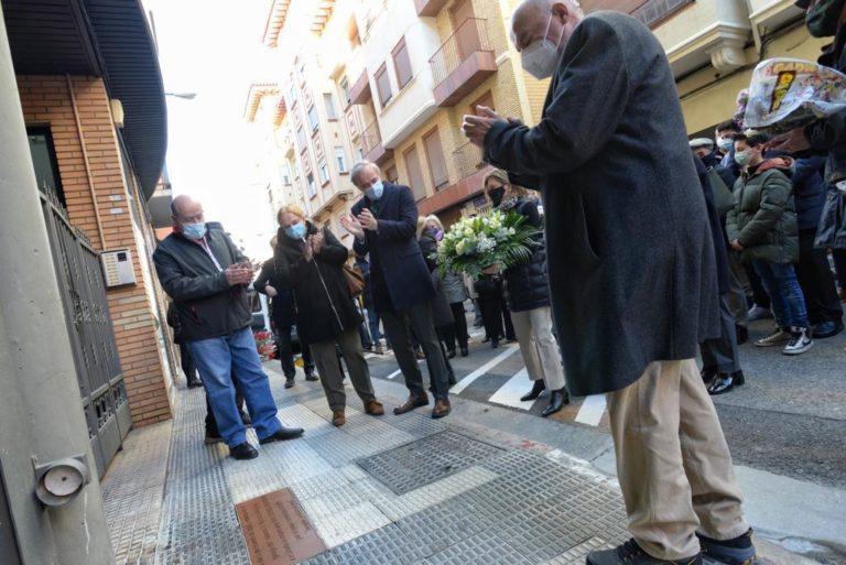 Zaragoza rinde homenaje a Ana Isabel Herrero, asesinada por los GRAPO