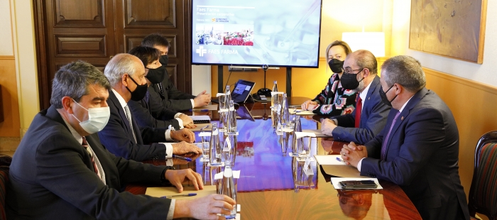 El Gobierno de Aragón agilizará la inversión de Faes Farma para construir una nueva planta de producción de alimentos especiales para porcino