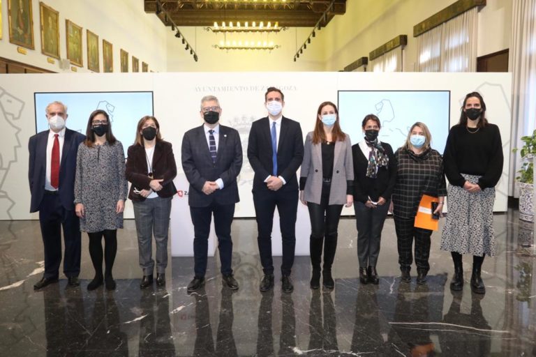 El Ayuntamiento de Zaragoza y la Universidad firman un convenio para fomentar el voluntariado entre los estudiantes