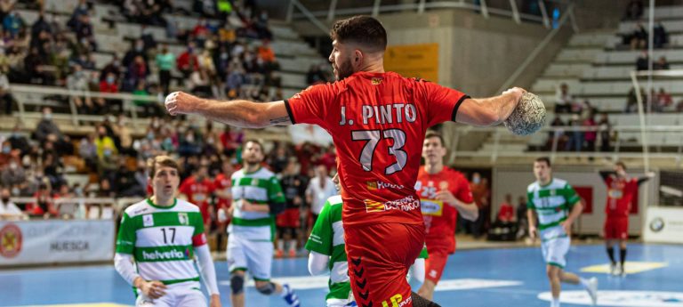 Nuevo internacional en el Bada Huesca