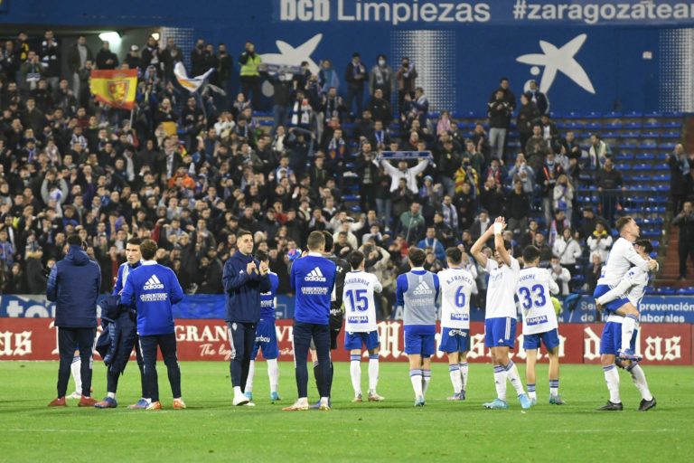 El Real Zaragoza vuelve a dormir a cuatro puntos del ‘playoff’