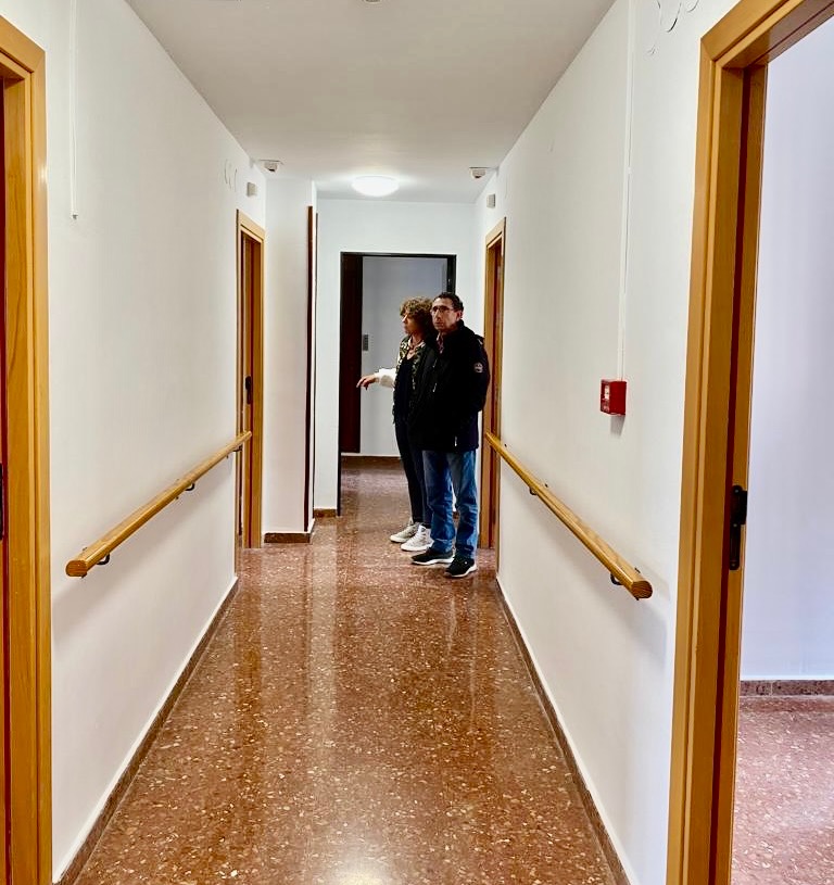 El Ayuntamiento de Burbáguena dona 20 camas para atender a refugiados ucranianos en el centro de acogida de la localidad