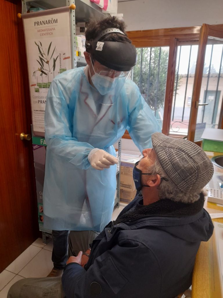 Las farmacias aragonesas han emitido más de 74.000 Certificados COVID europeos