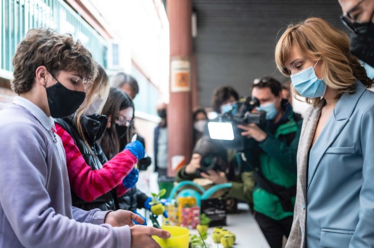 Pilar Alegría destaca que la ley de Formación Profesional representa una “expectativa de futuro” para los jóvenes en términos de empleabilidad